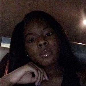 Meet your Posher, Mya